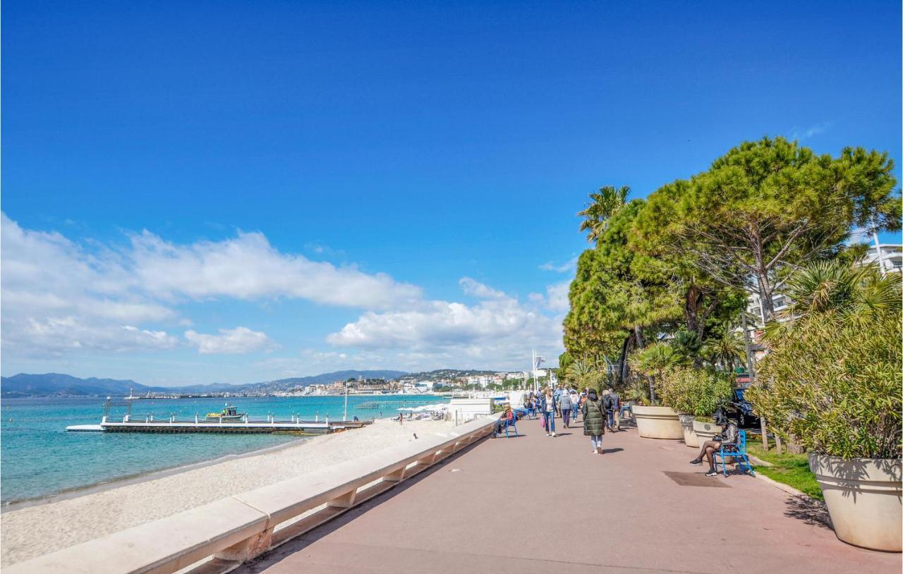 Hébergement de vacances Amazing In With House Sea View *