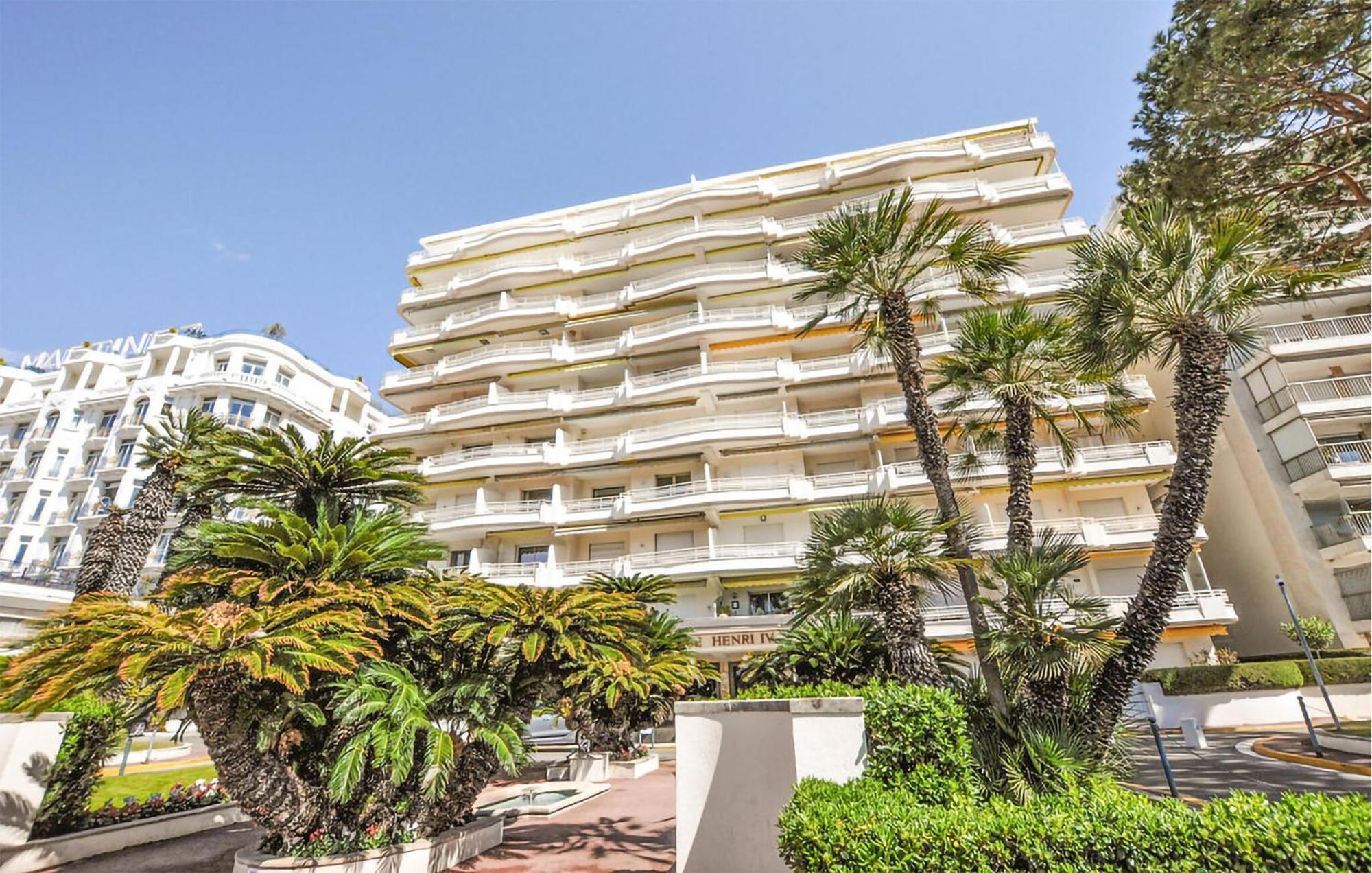 Amazing In With House Sea View